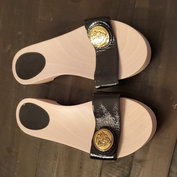 Gucci Hysteria Accent Patent Leather Slides sandals wooden heel size 7 1/2 - Picture 1 of 8